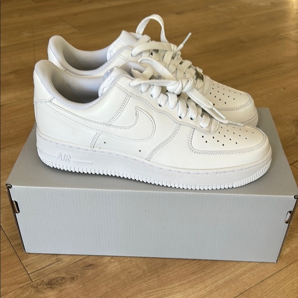 Nike Air Force 1 Low White Sneakers - Picture 1 of 7